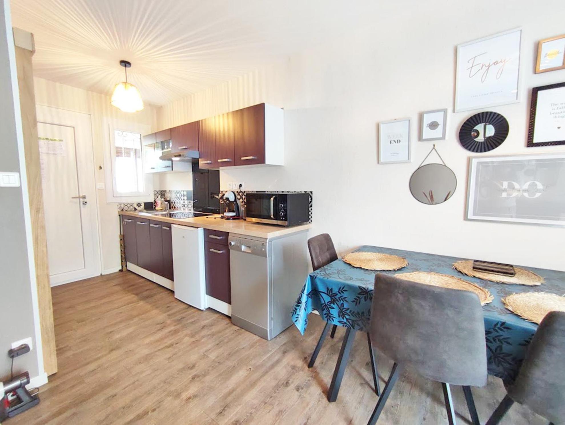 L'Escampette, Duplex T3, Centre Luchon, Wifi, Casier A Skis, 4 Personnes Bagneres-de-Luchon Ngoại thất bức ảnh